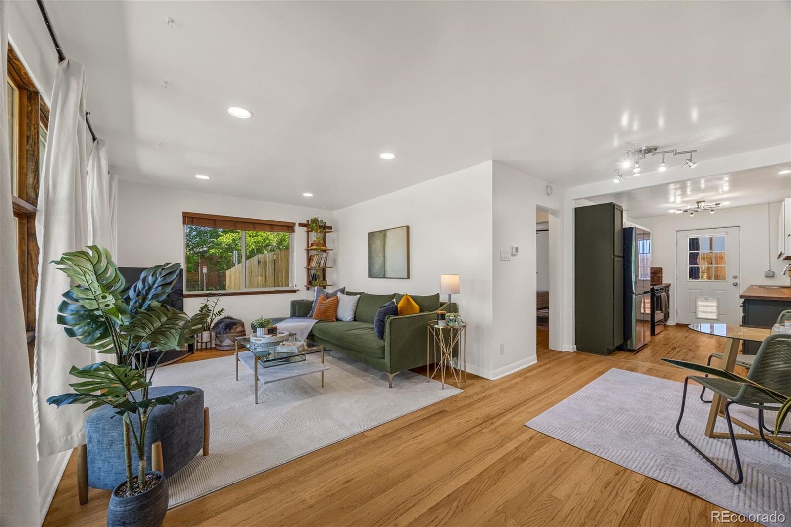 2801 Xavier Street