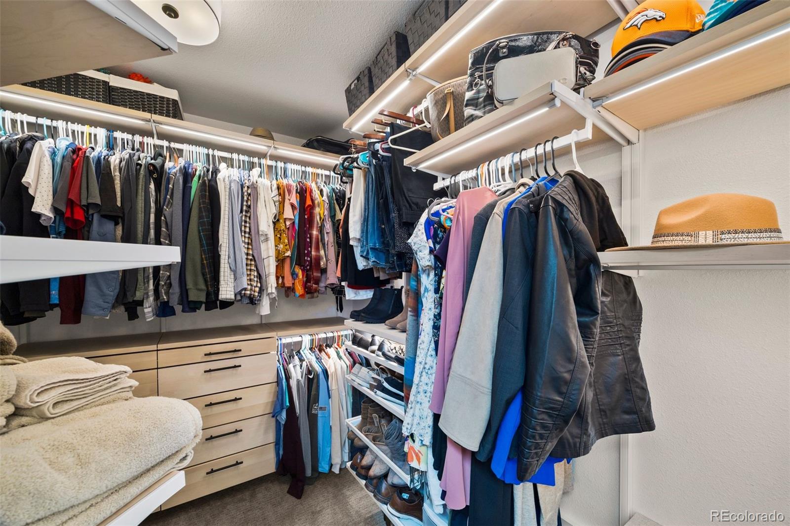 9755 Spring Hill Street