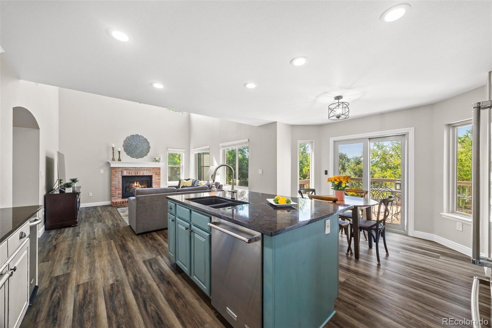 9755 Spring Hill Street