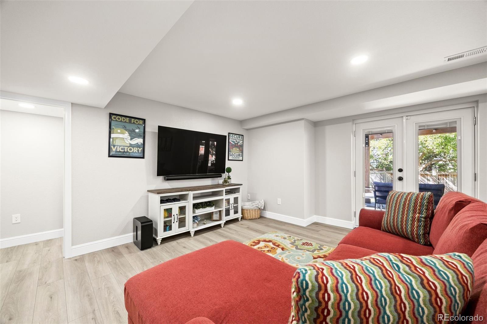 9755 Spring Hill Street