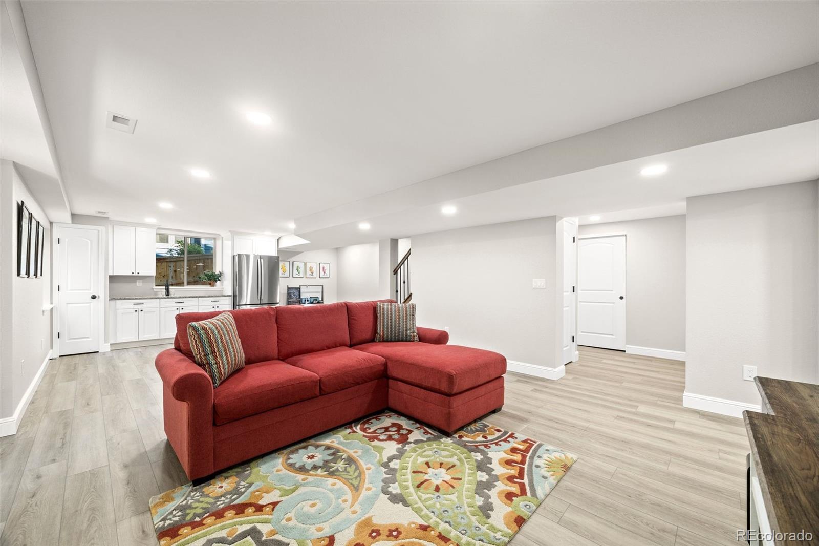 9755 Spring Hill Street