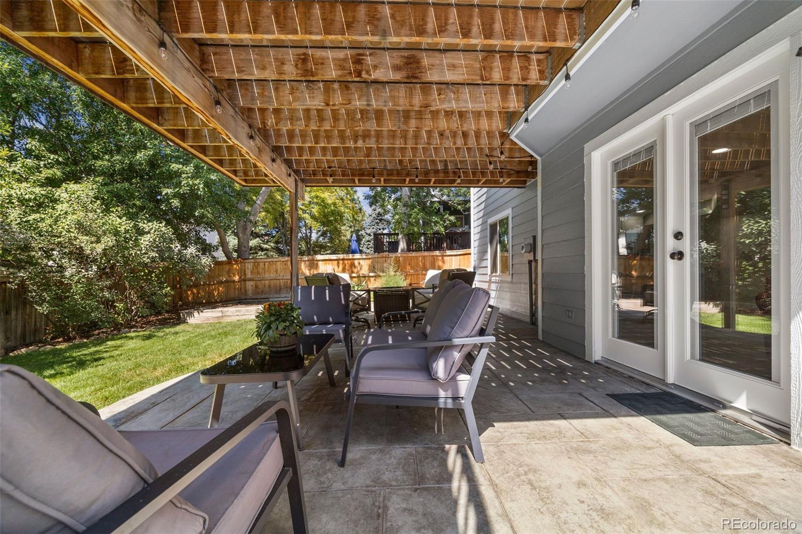 9755 Spring Hill Street