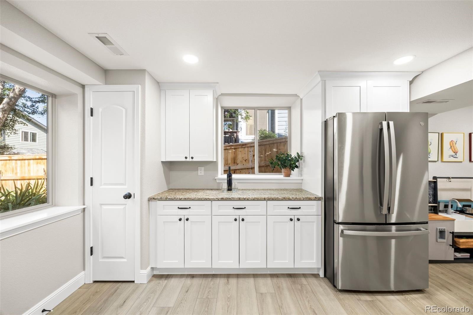 9755 Spring Hill Street