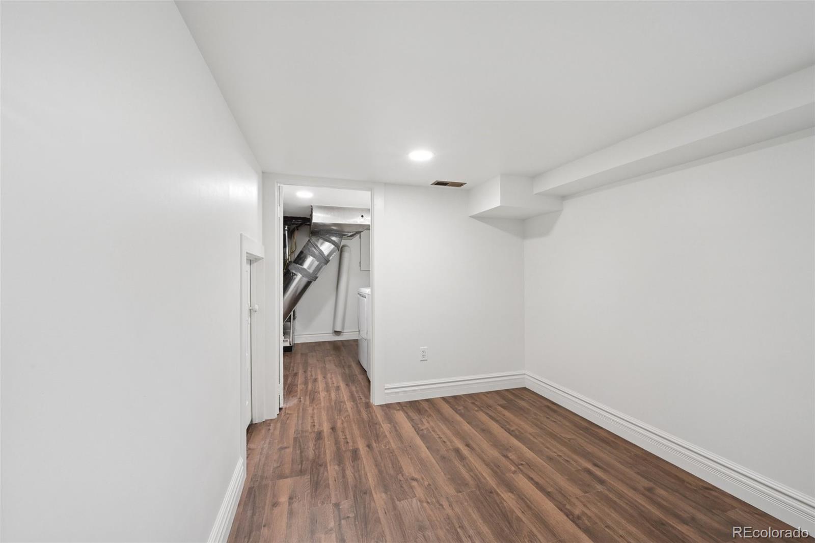 1104 E 4 Avenue
