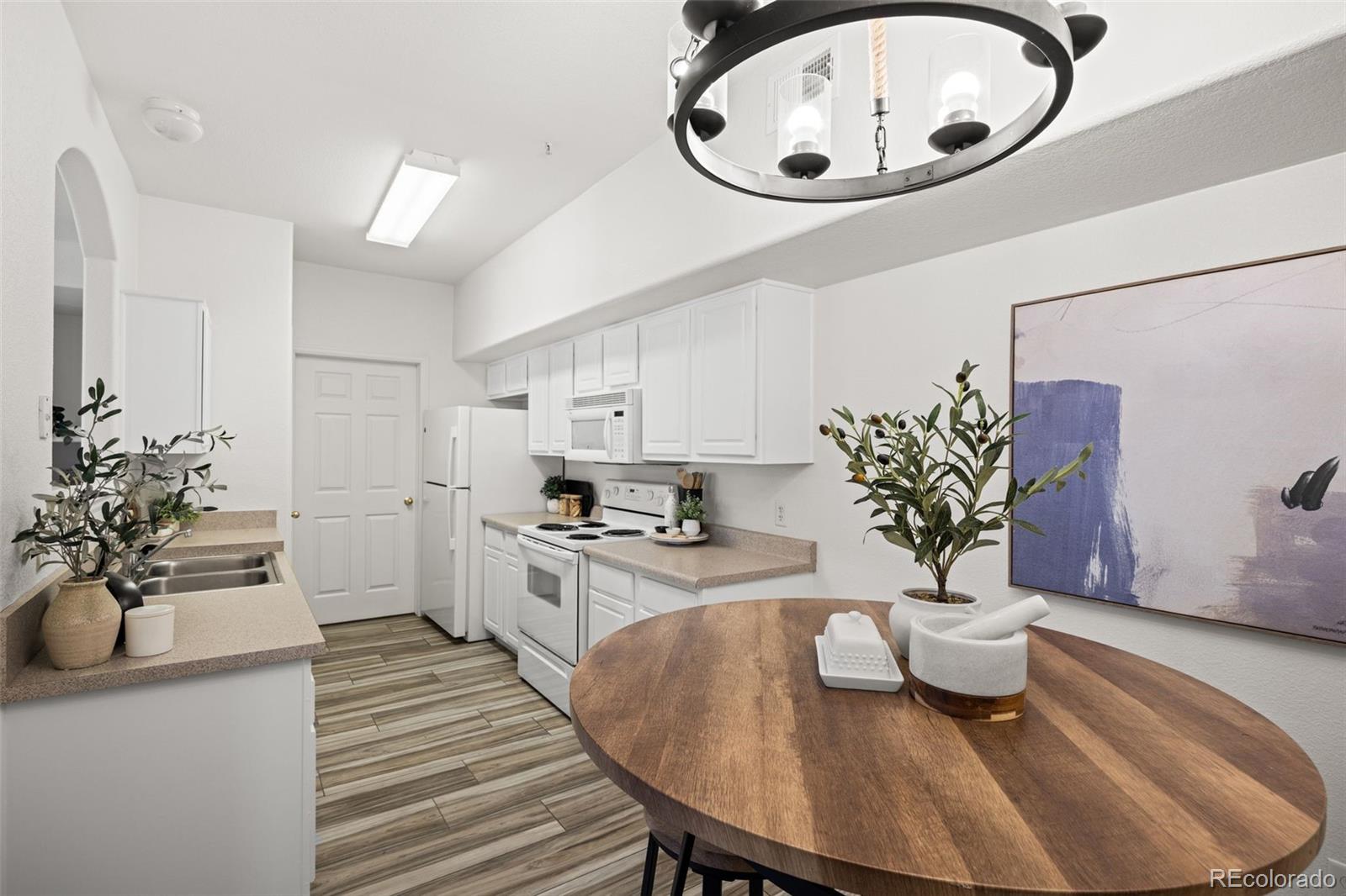 9468 E Florida Avenue Unit: 1041