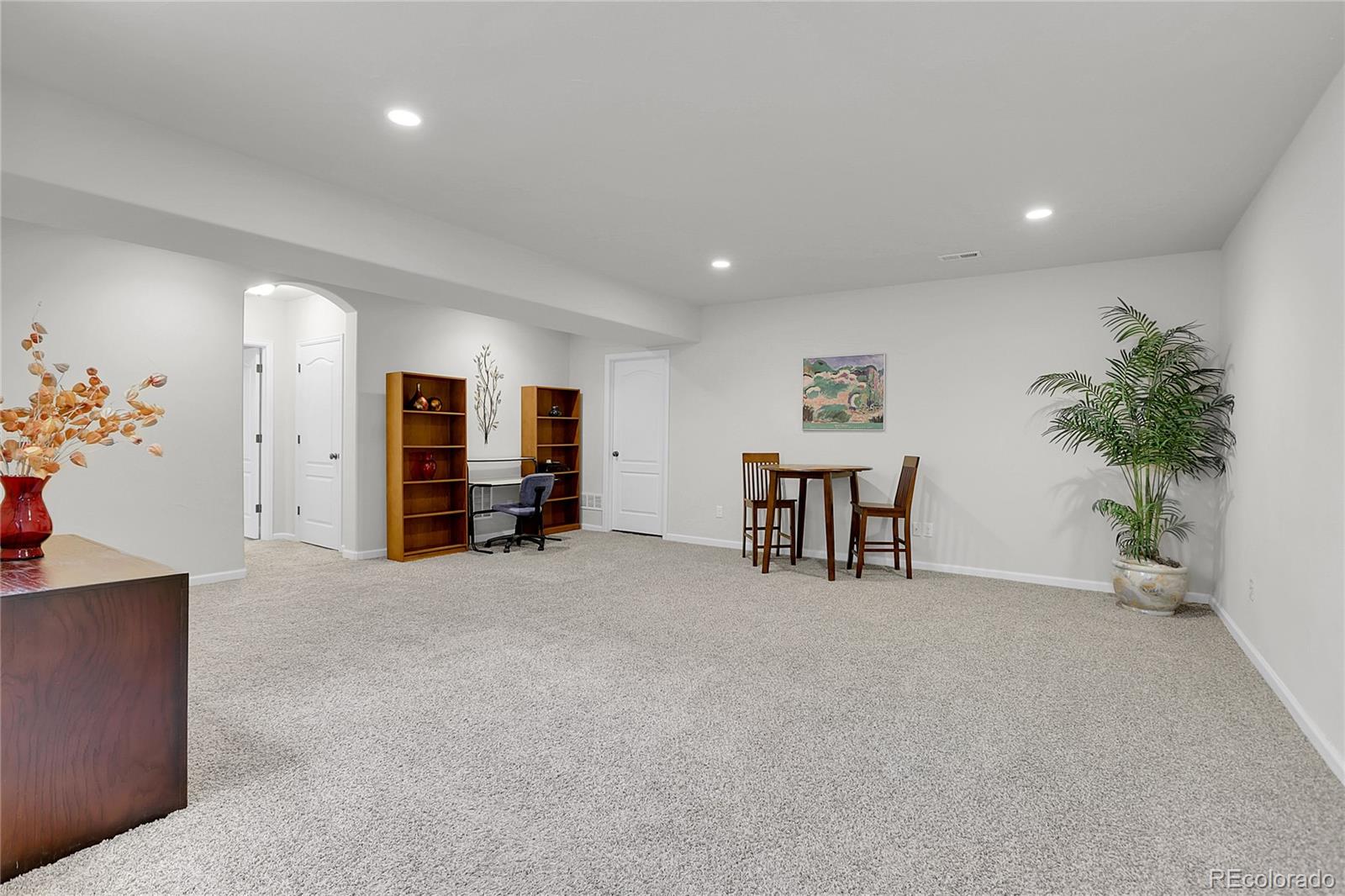 6119 Reed Way