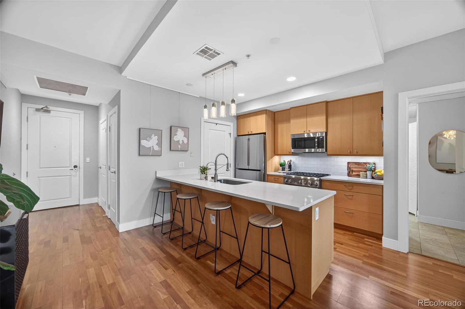 2001 Lincoln Street Unit: 2024