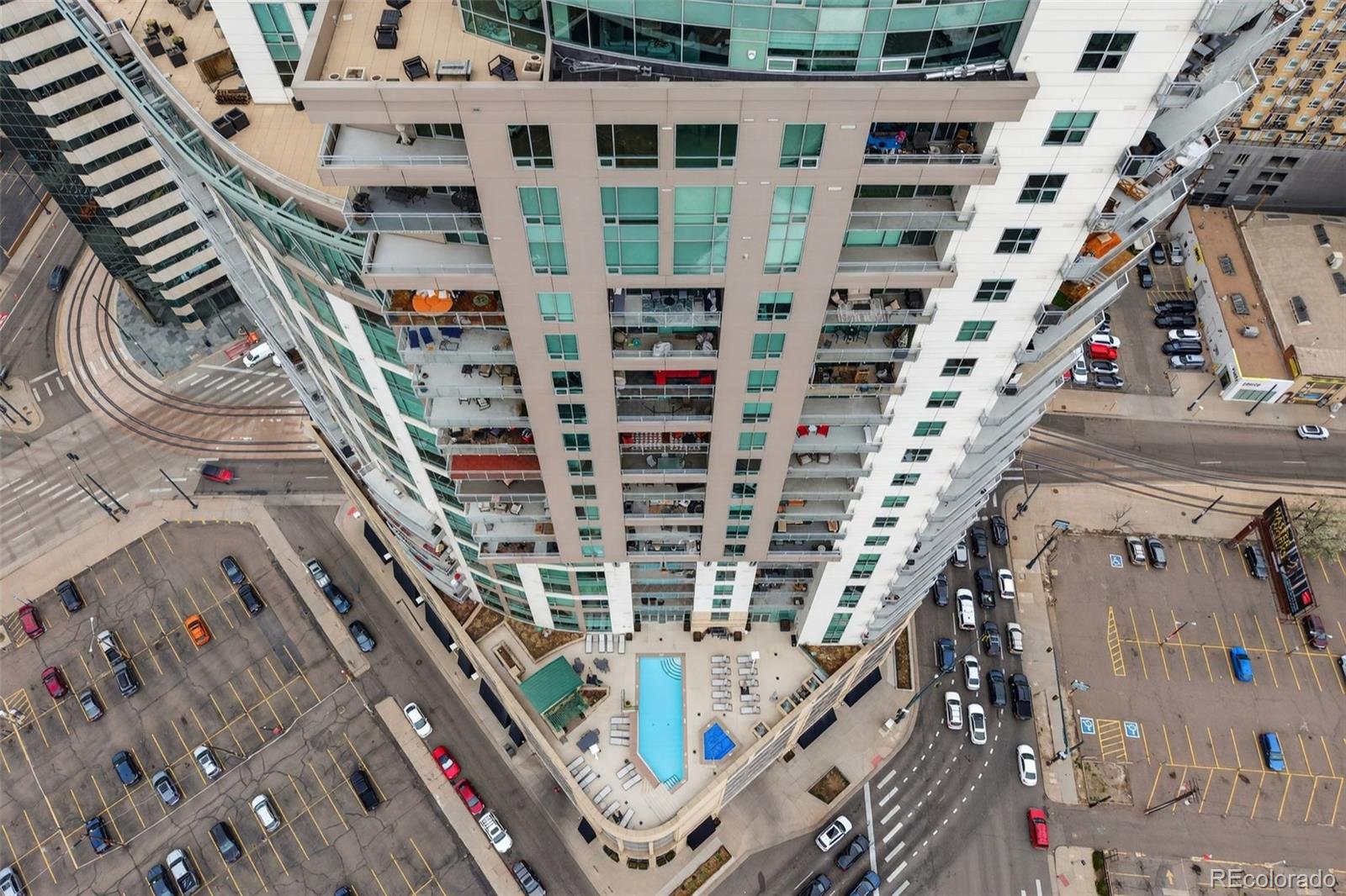 2001 Lincoln Street Unit: 2024