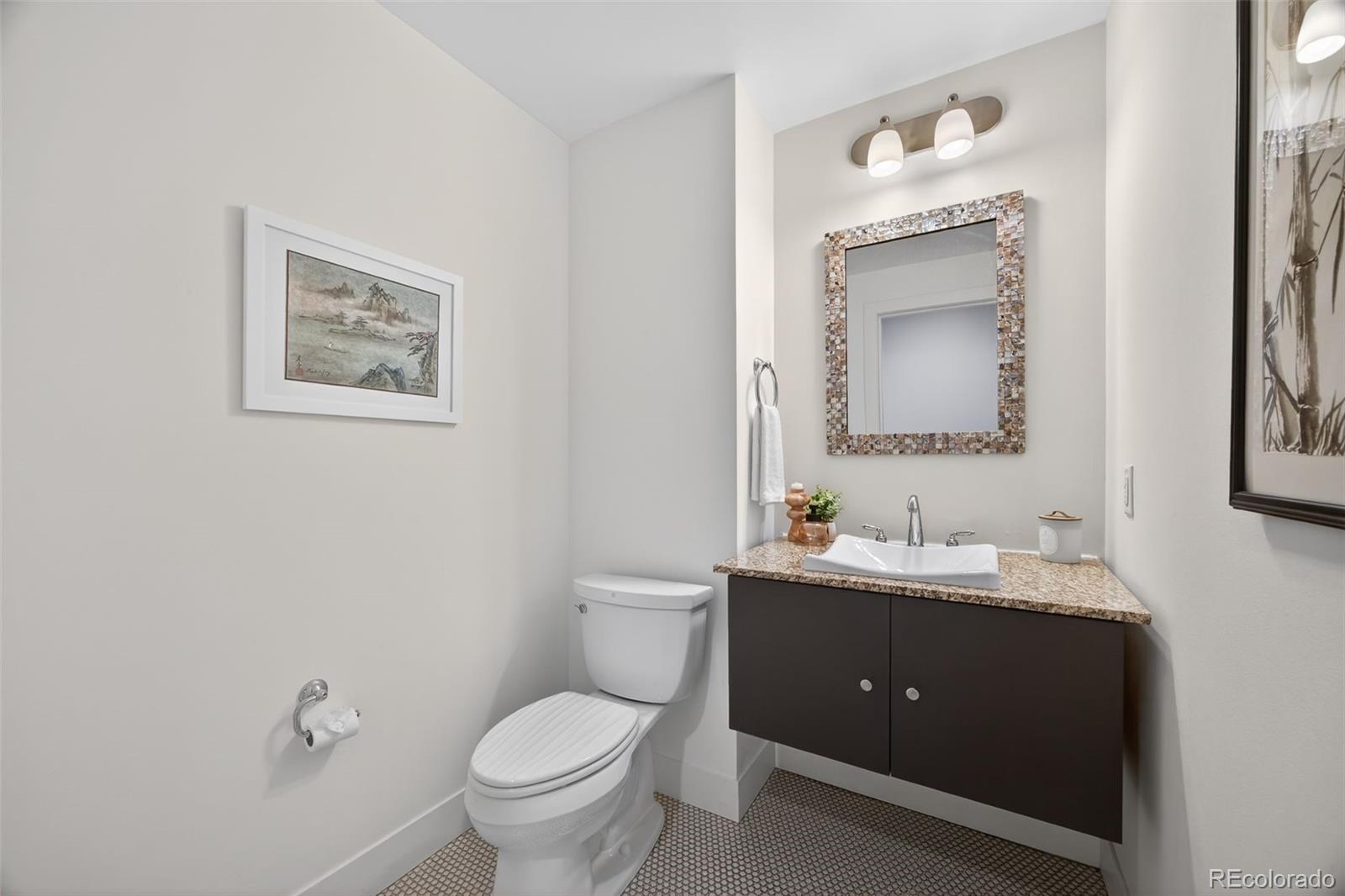 2001 Lincoln Street Unit: 2024