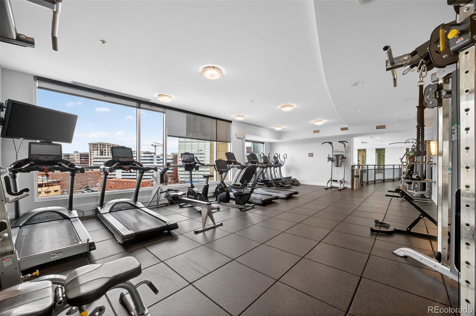 2001 Lincoln Street Unit: 2024