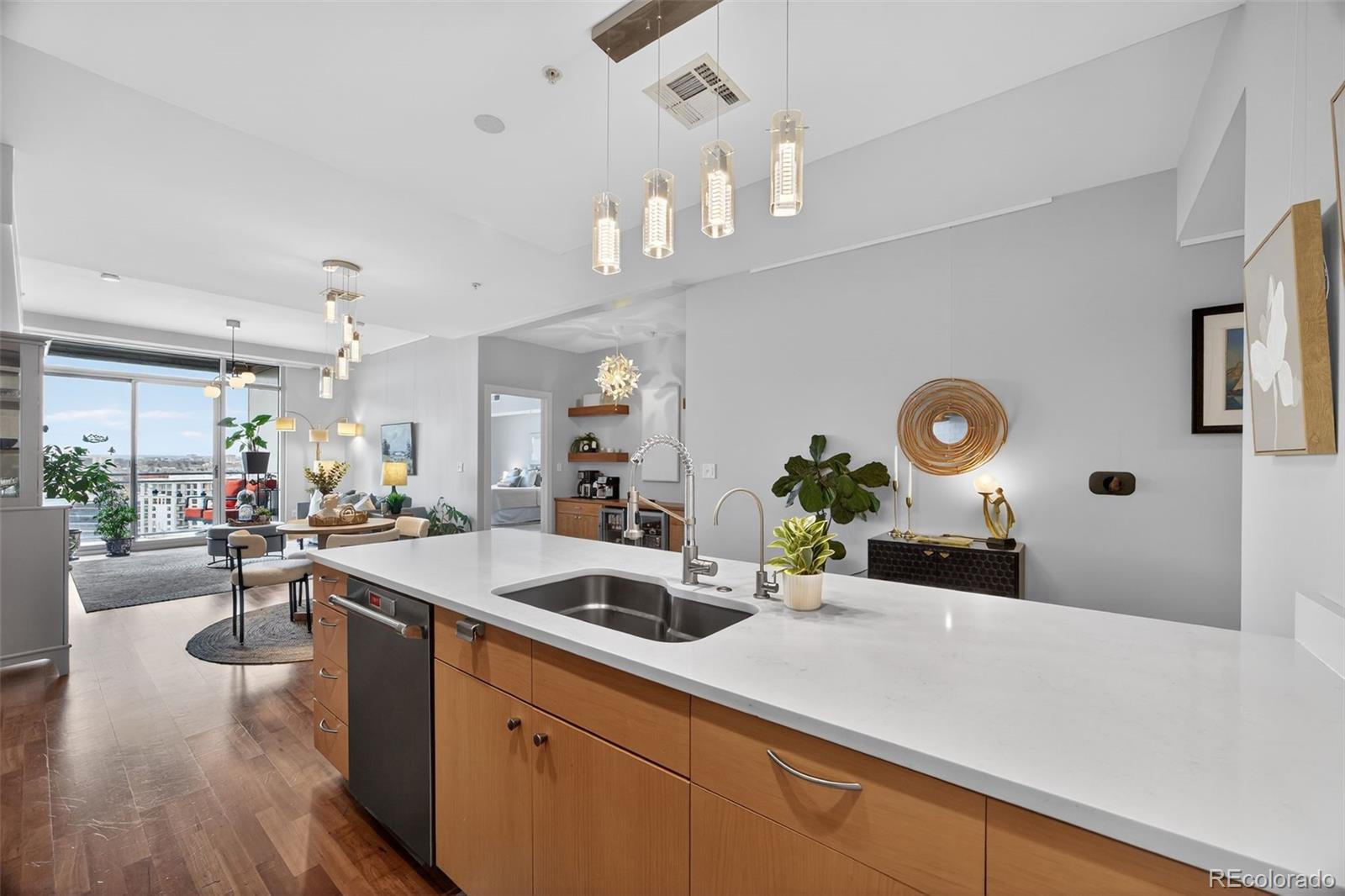 2001 Lincoln Street Unit: 2024