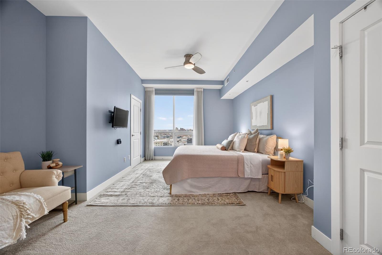 2001 Lincoln Street Unit: 2024