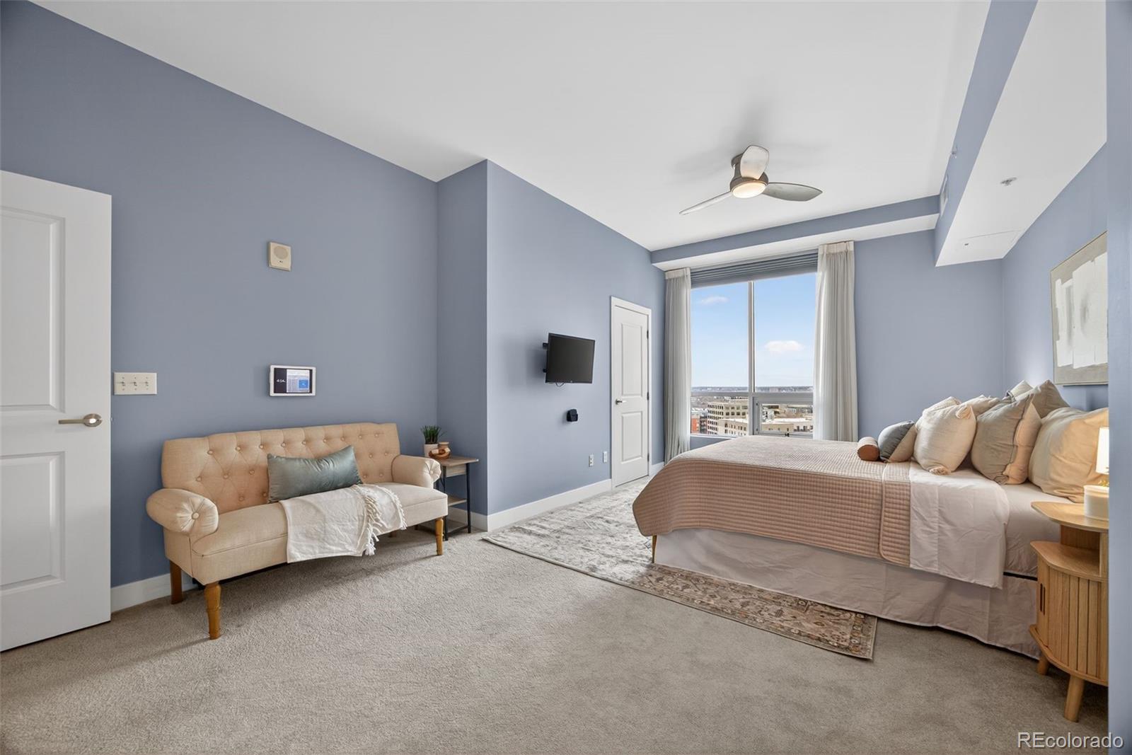 2001 Lincoln Street Unit: 2024