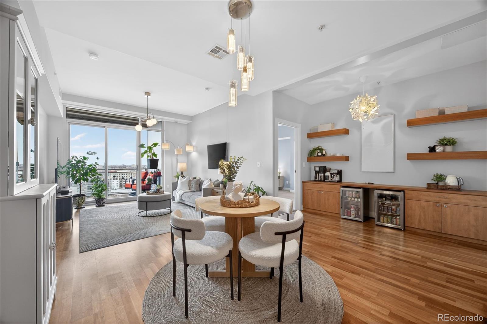 2001 Lincoln Street Unit: 2024