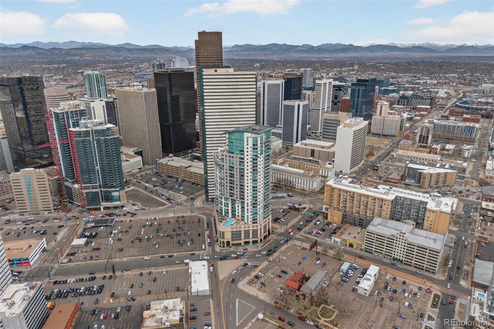 2001 Lincoln Street Unit: 2024