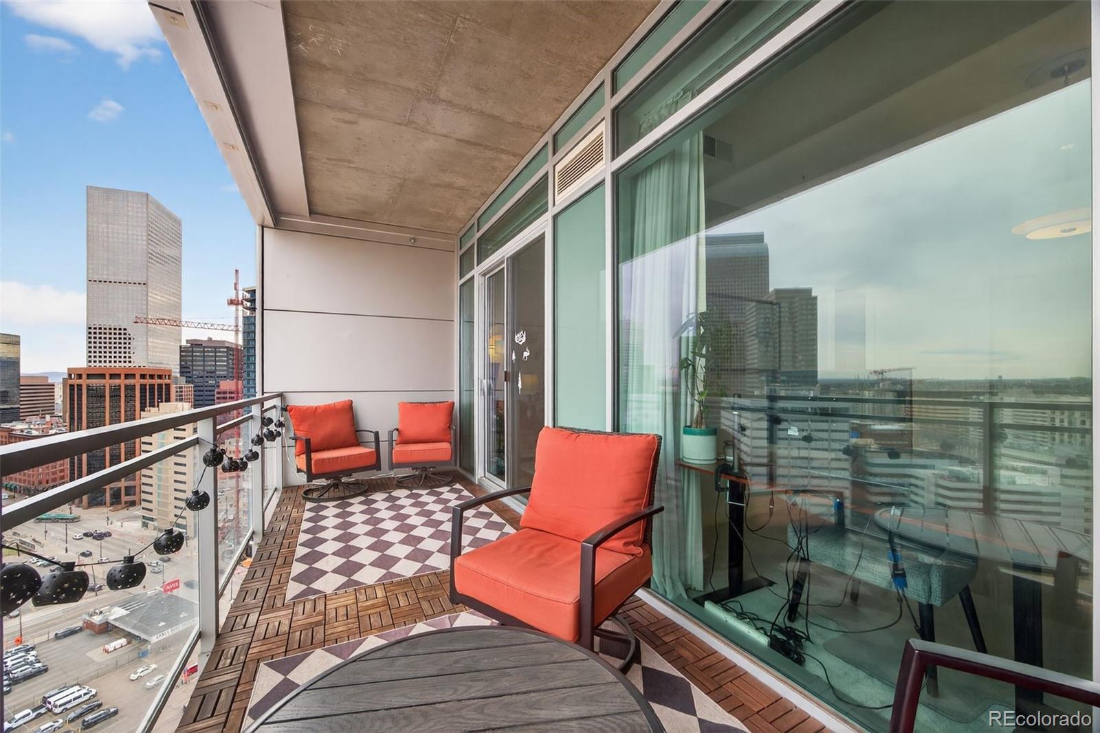 2001 Lincoln Street Unit: 2024