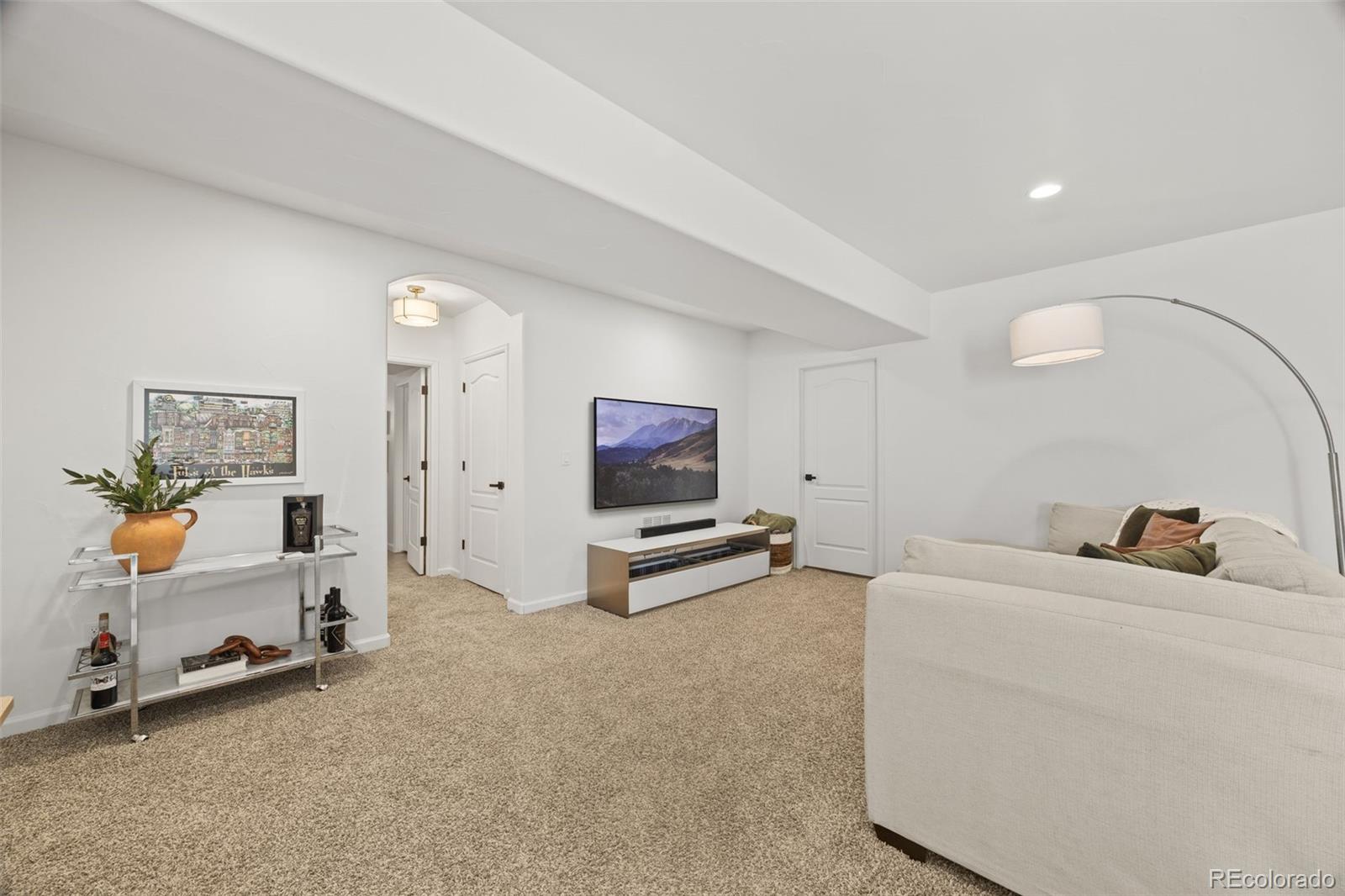 6119 Reed Way
