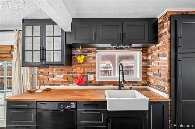 3173 W Ada Place