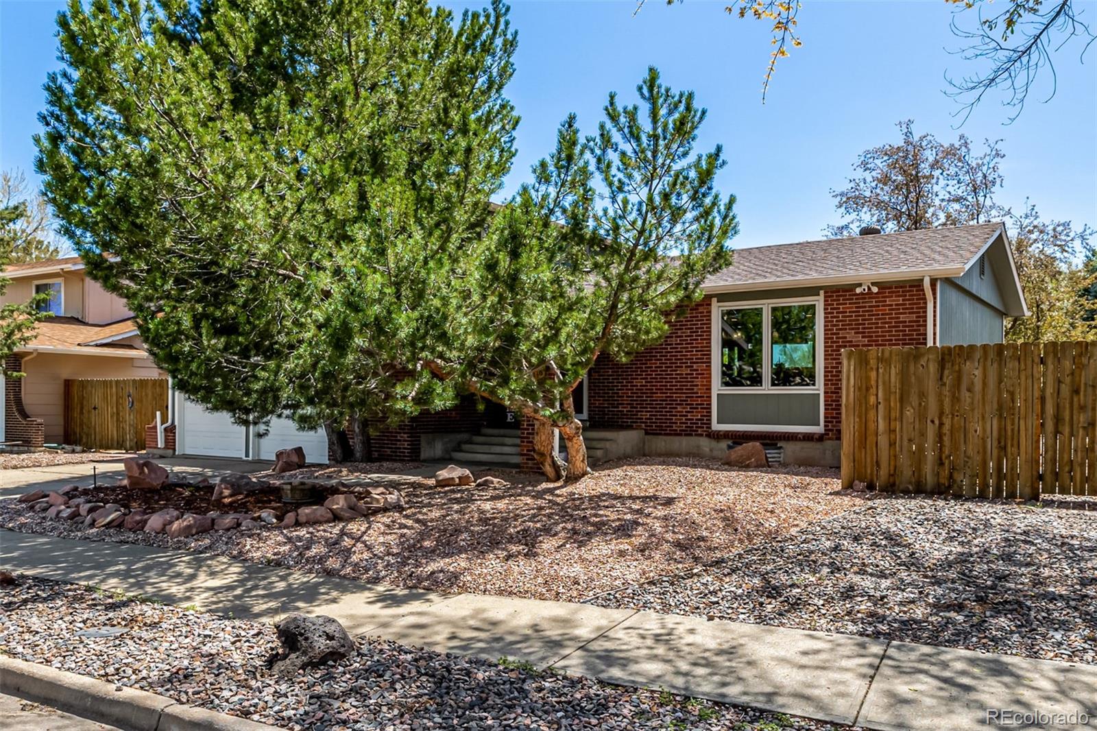 7416 W 83rd Way
