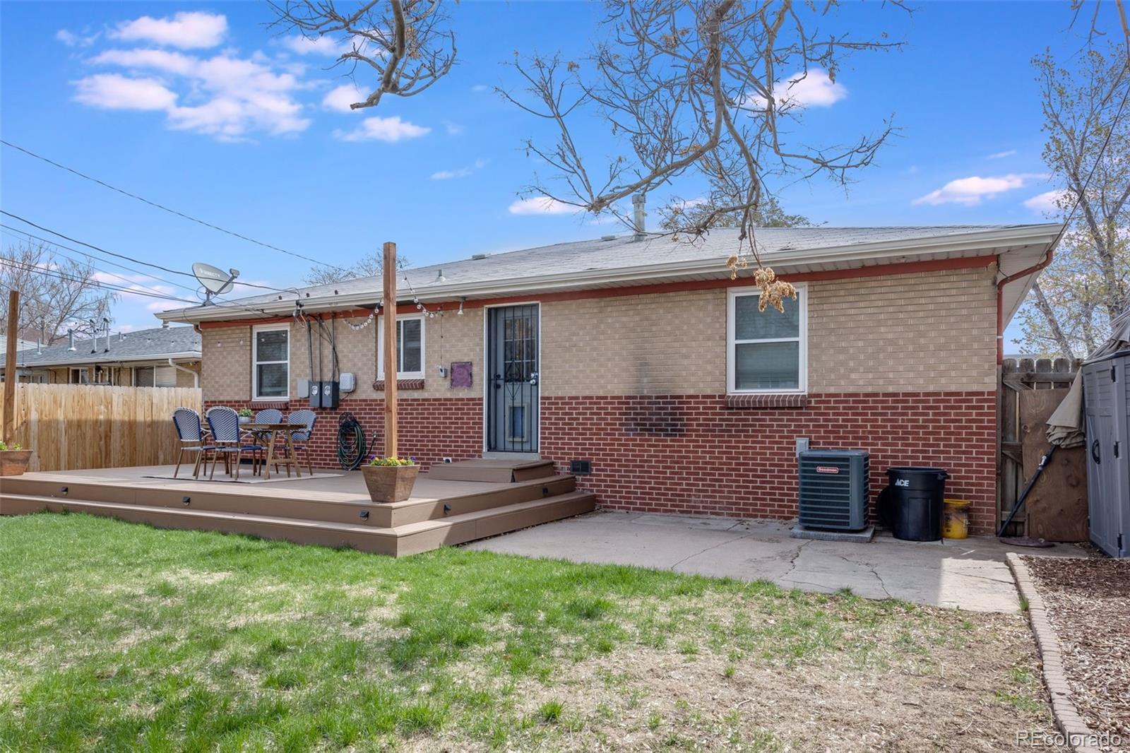 3397 Grape Street