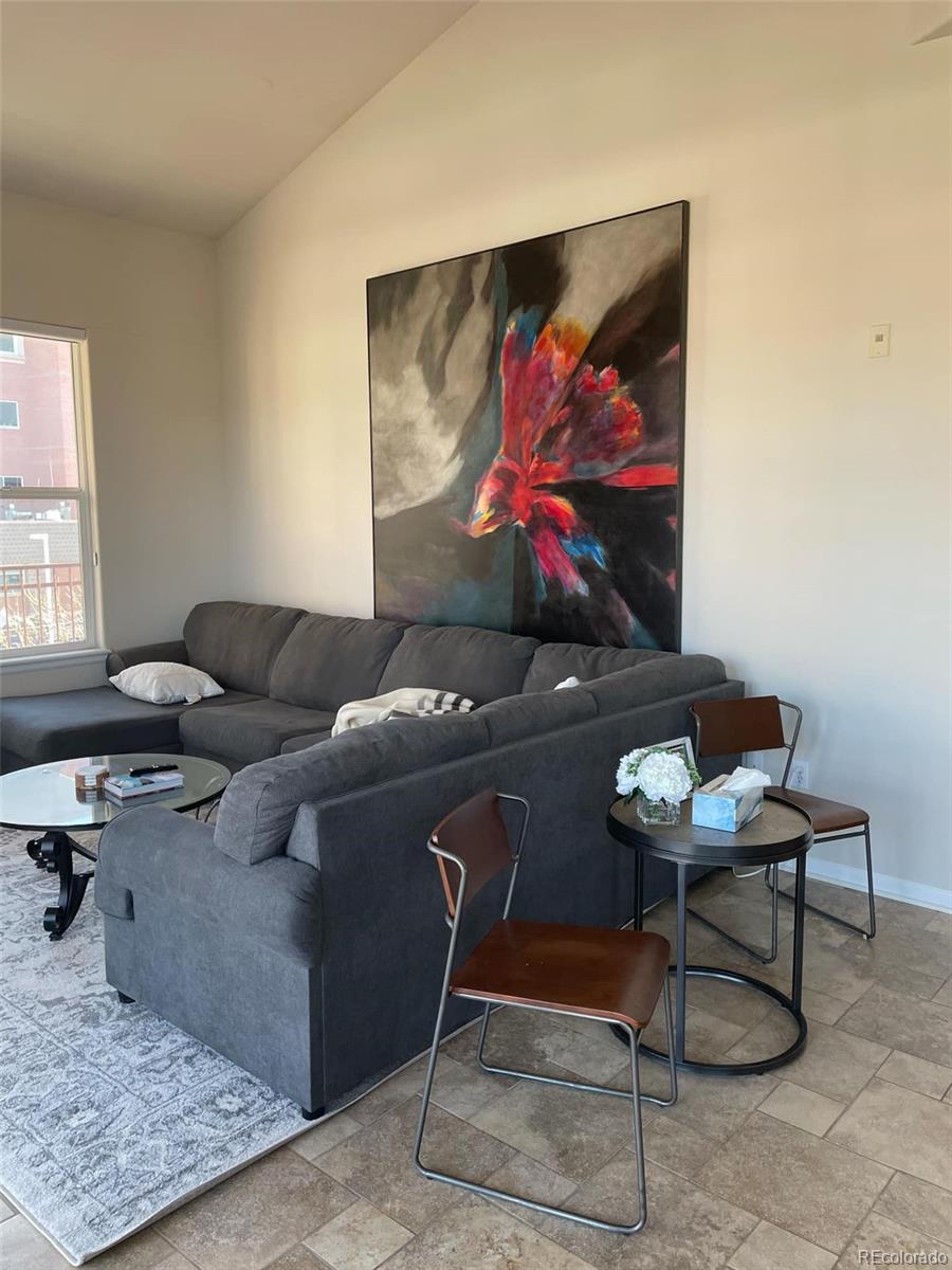2100 N Humboldt Street Unit: 310