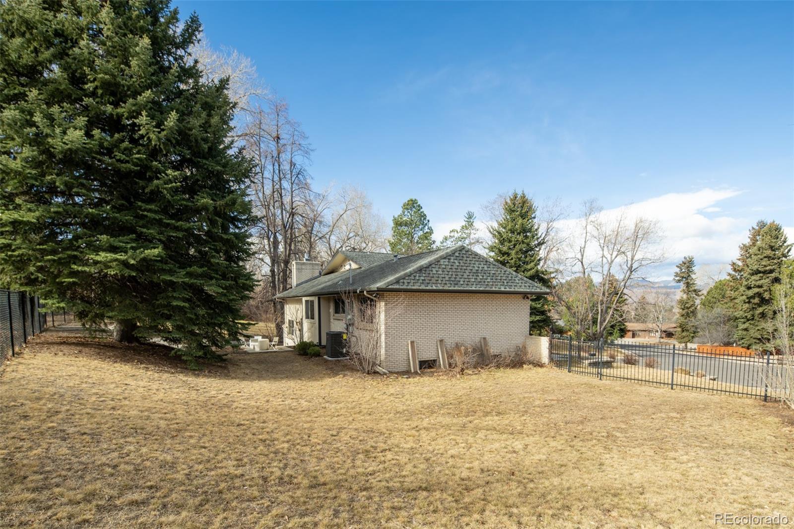 11702 W 21st Place