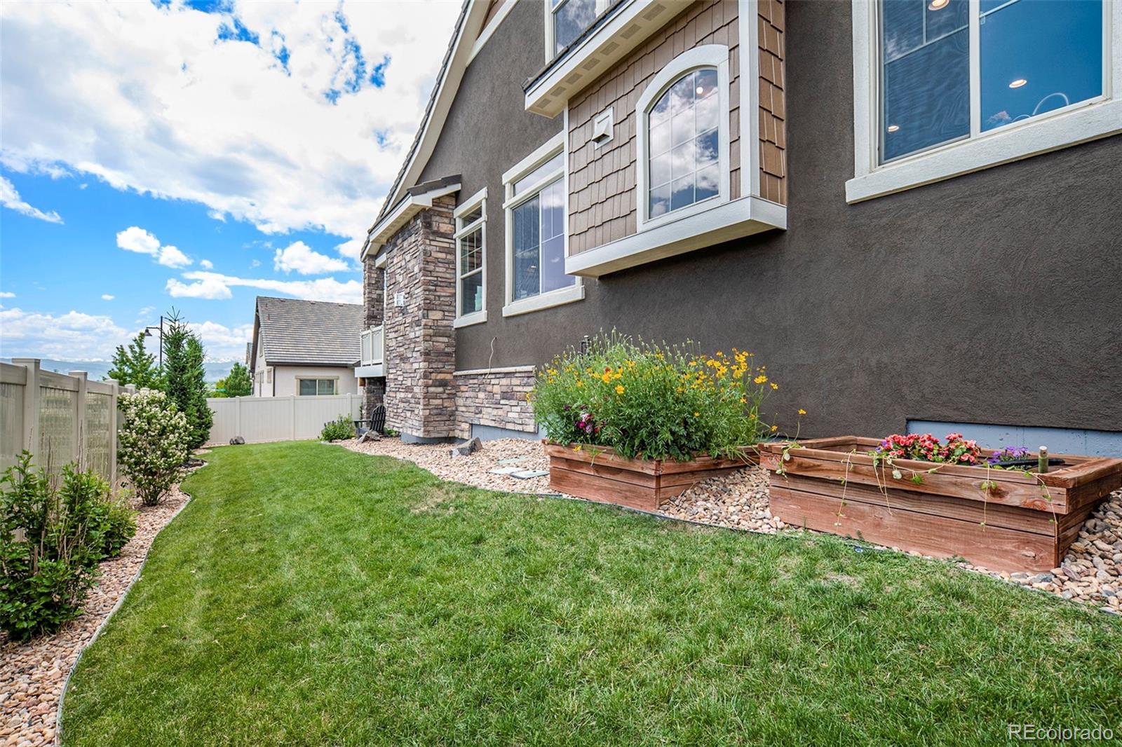 252 Highlands Circle