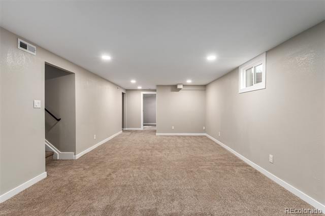 2884 S Ingalls Way