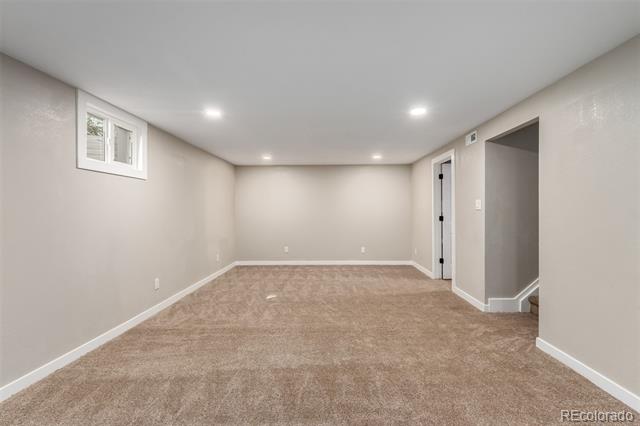 2884 S Ingalls Way