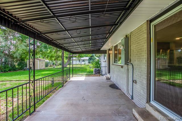 2884 S Ingalls Way