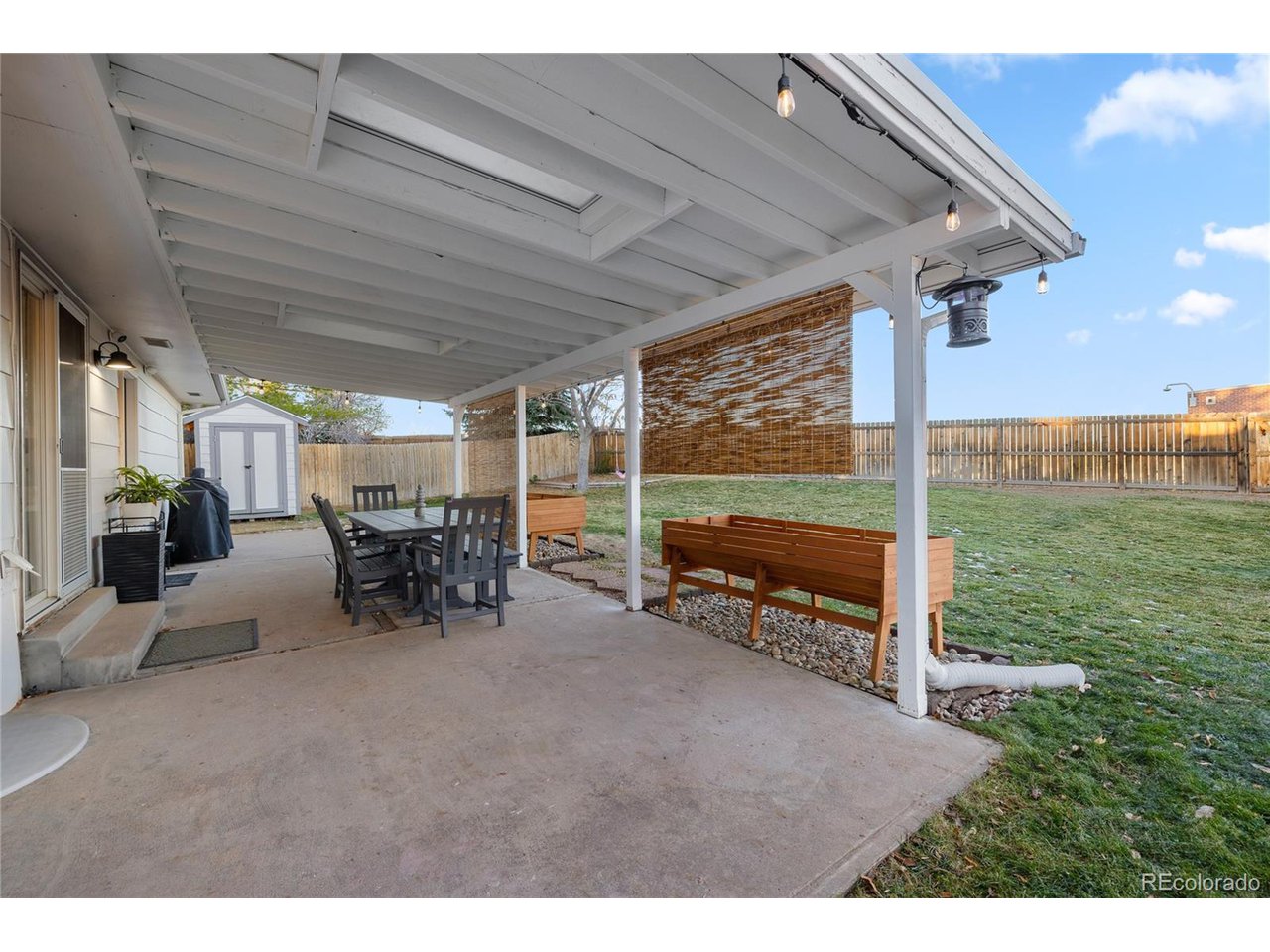272 Helena Cir