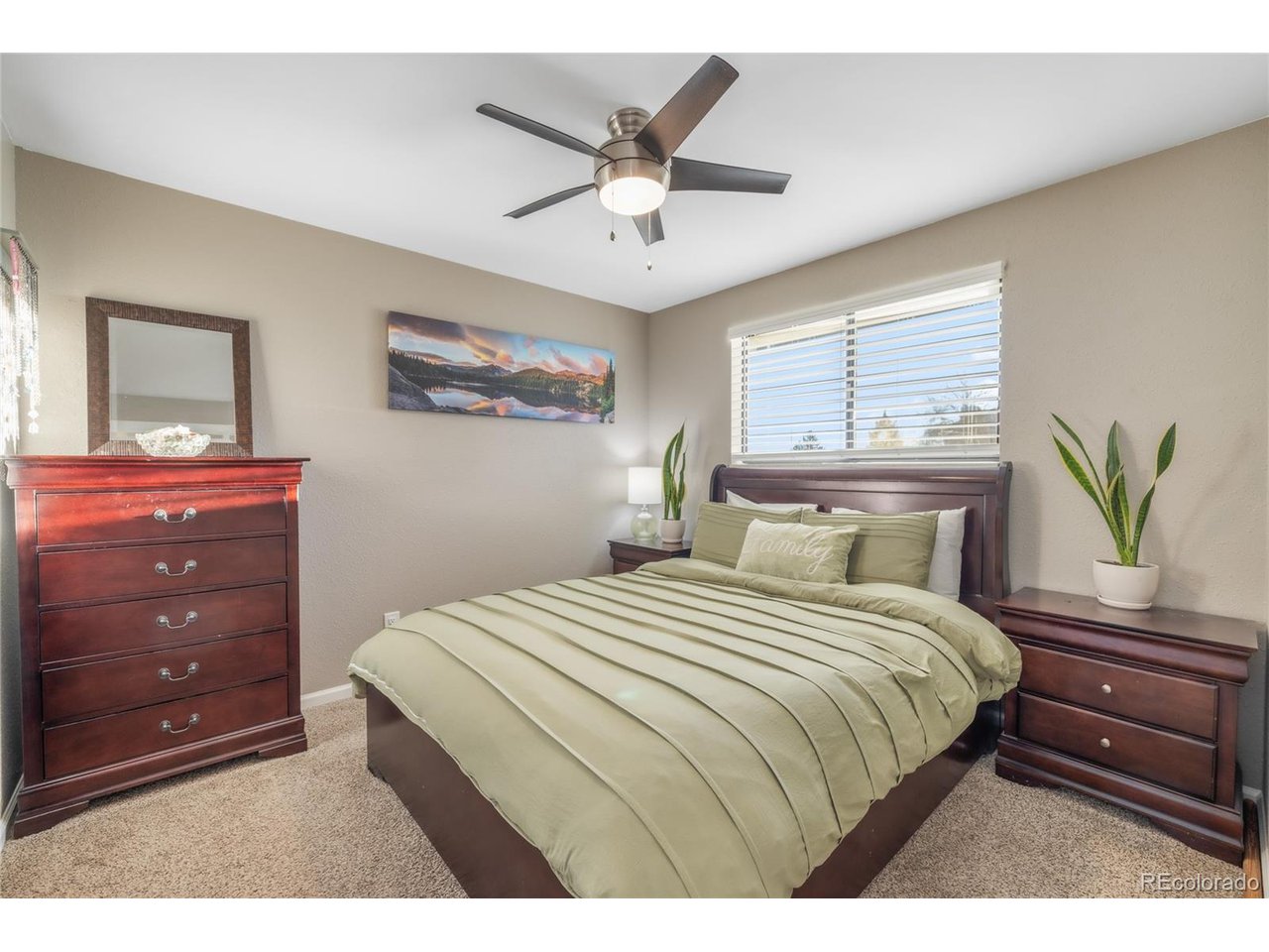 272 Helena Cir