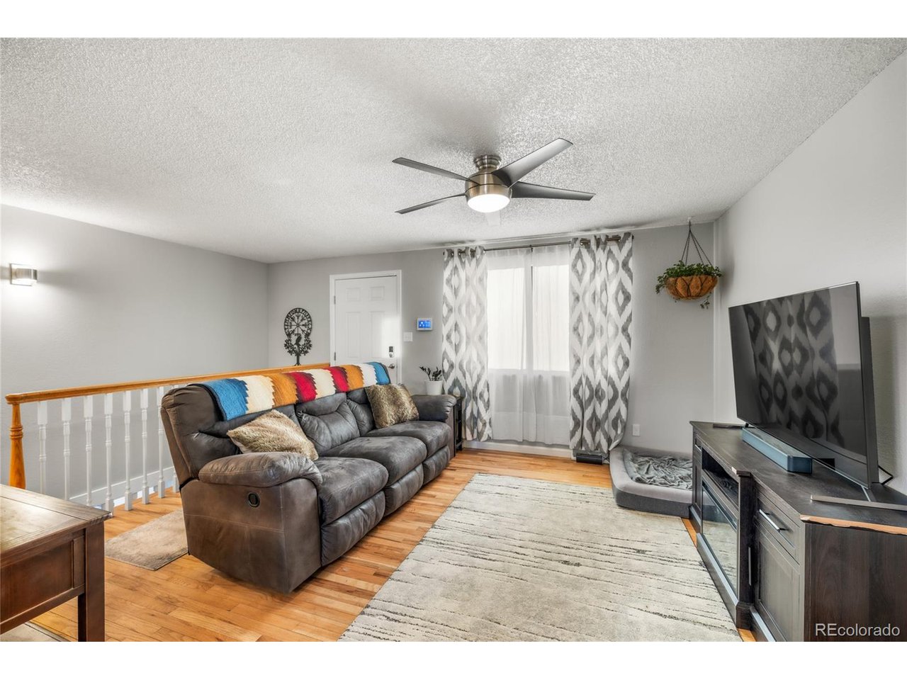 272 Helena Cir