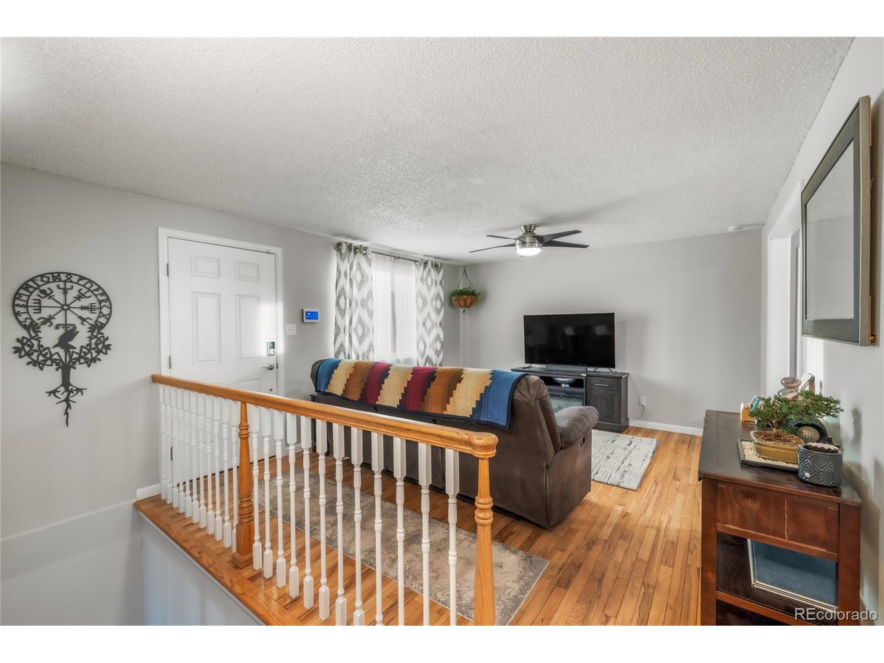 272 Helena Cir