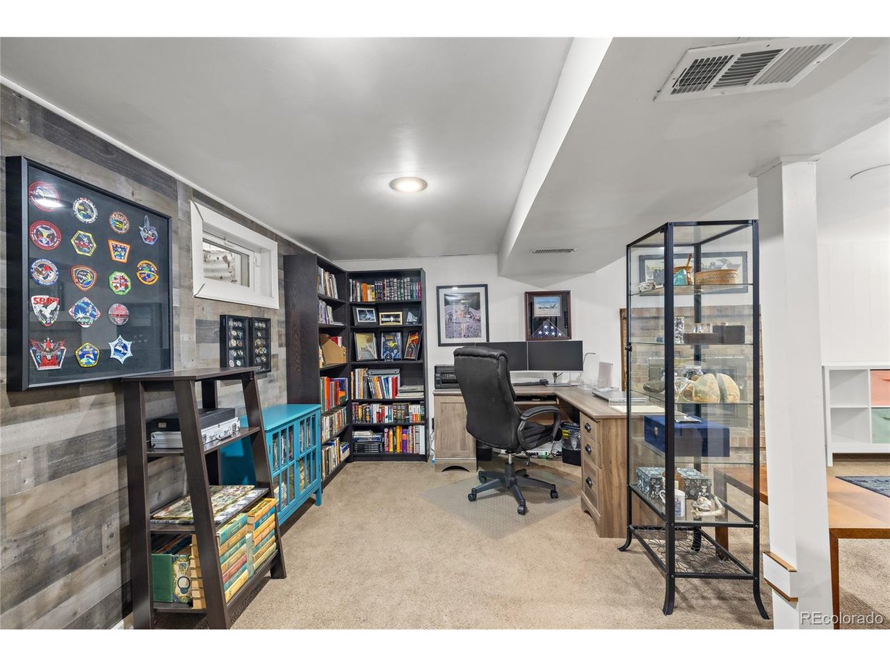 272 Helena Cir