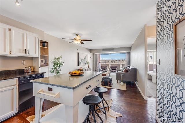 1121 Albion Street Unit: 803