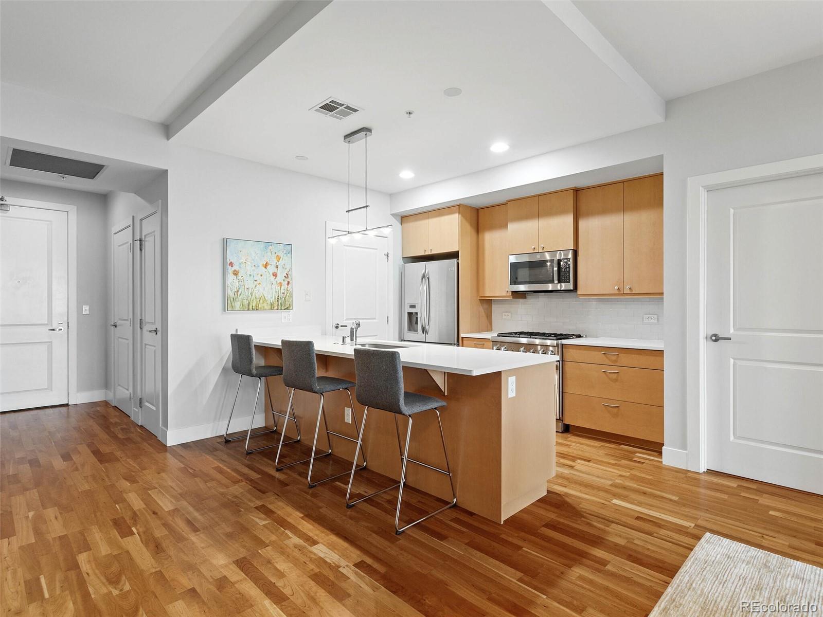2001 Lincoln Street Unit: 2024