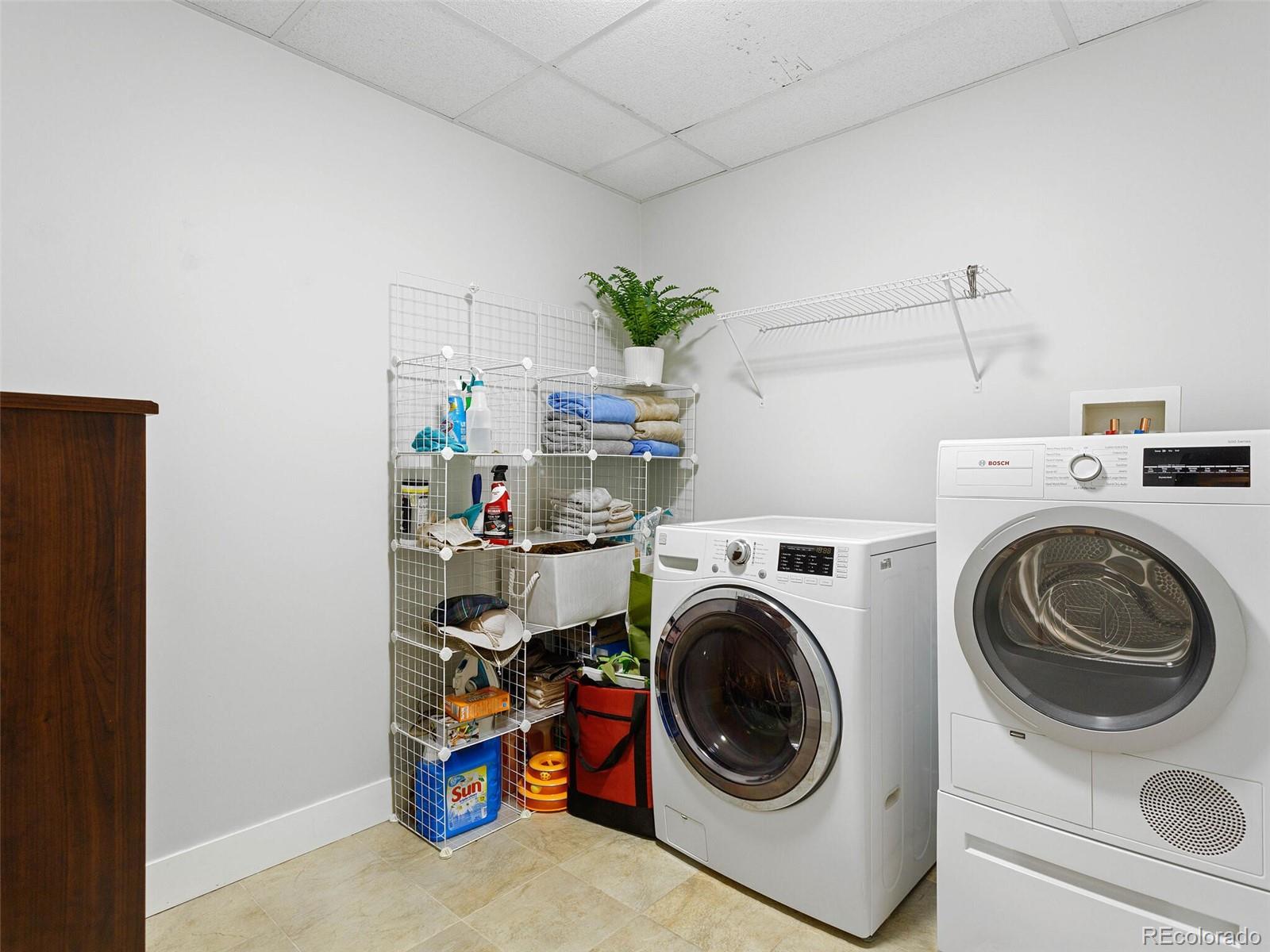2001 Lincoln Street Unit: 2024