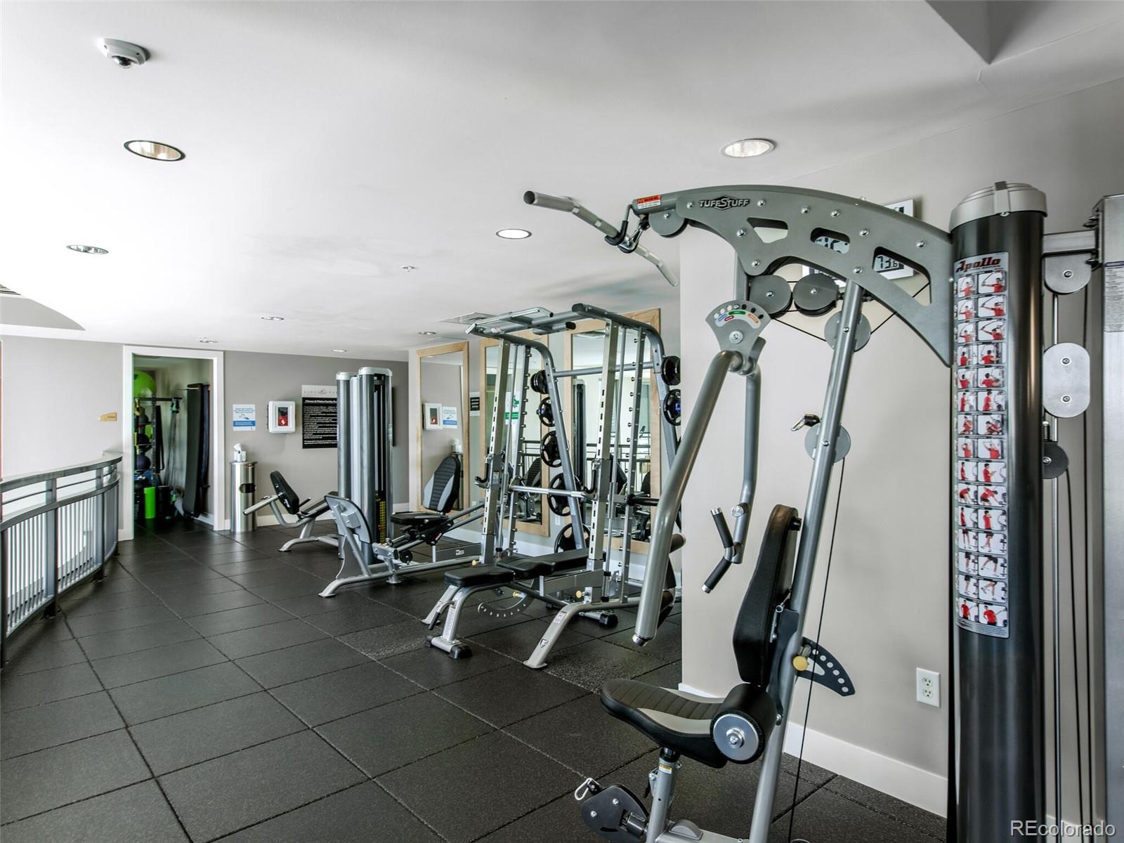 2001 Lincoln Street Unit: 2024