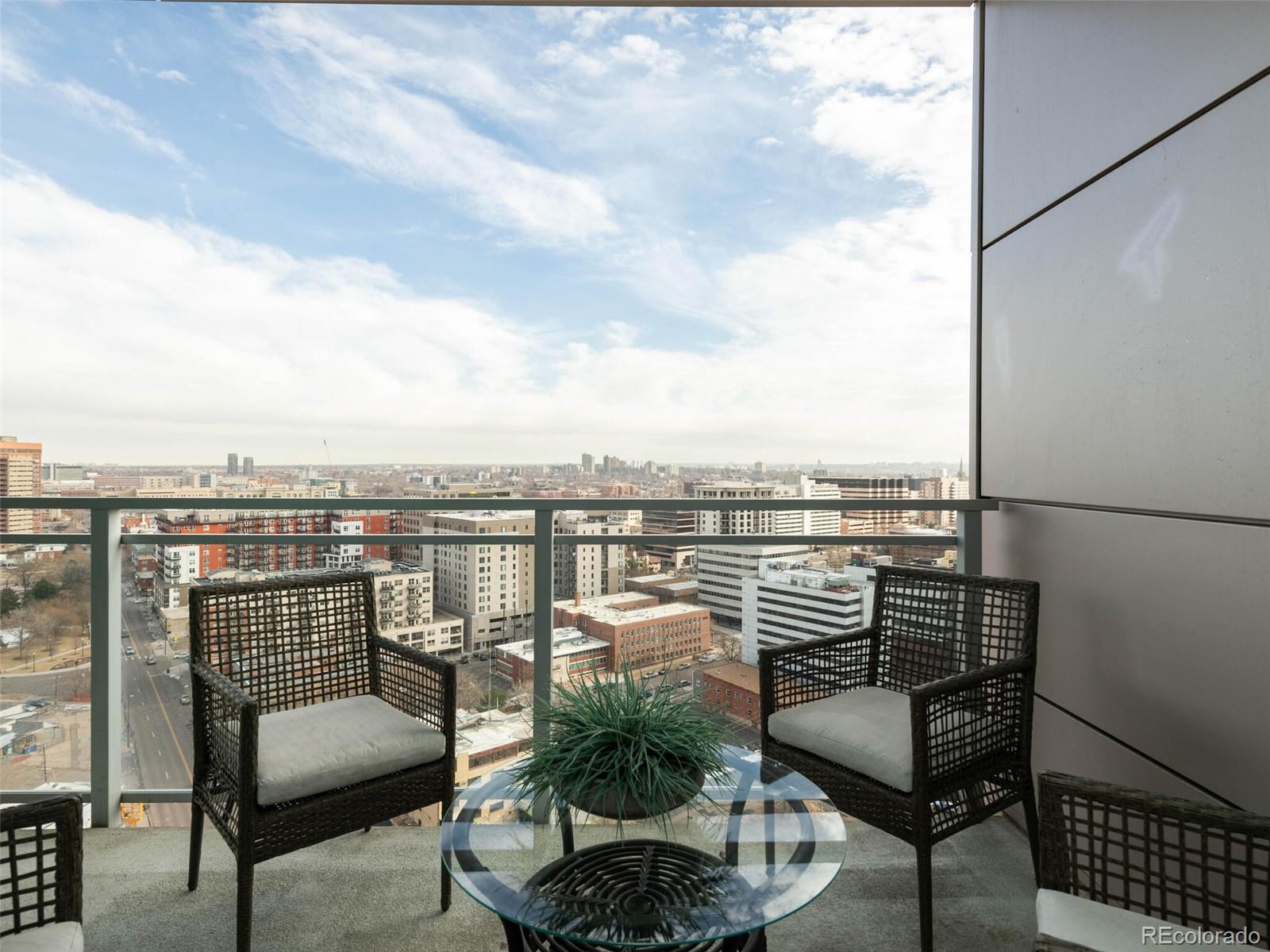 2001 Lincoln Street Unit: 2024