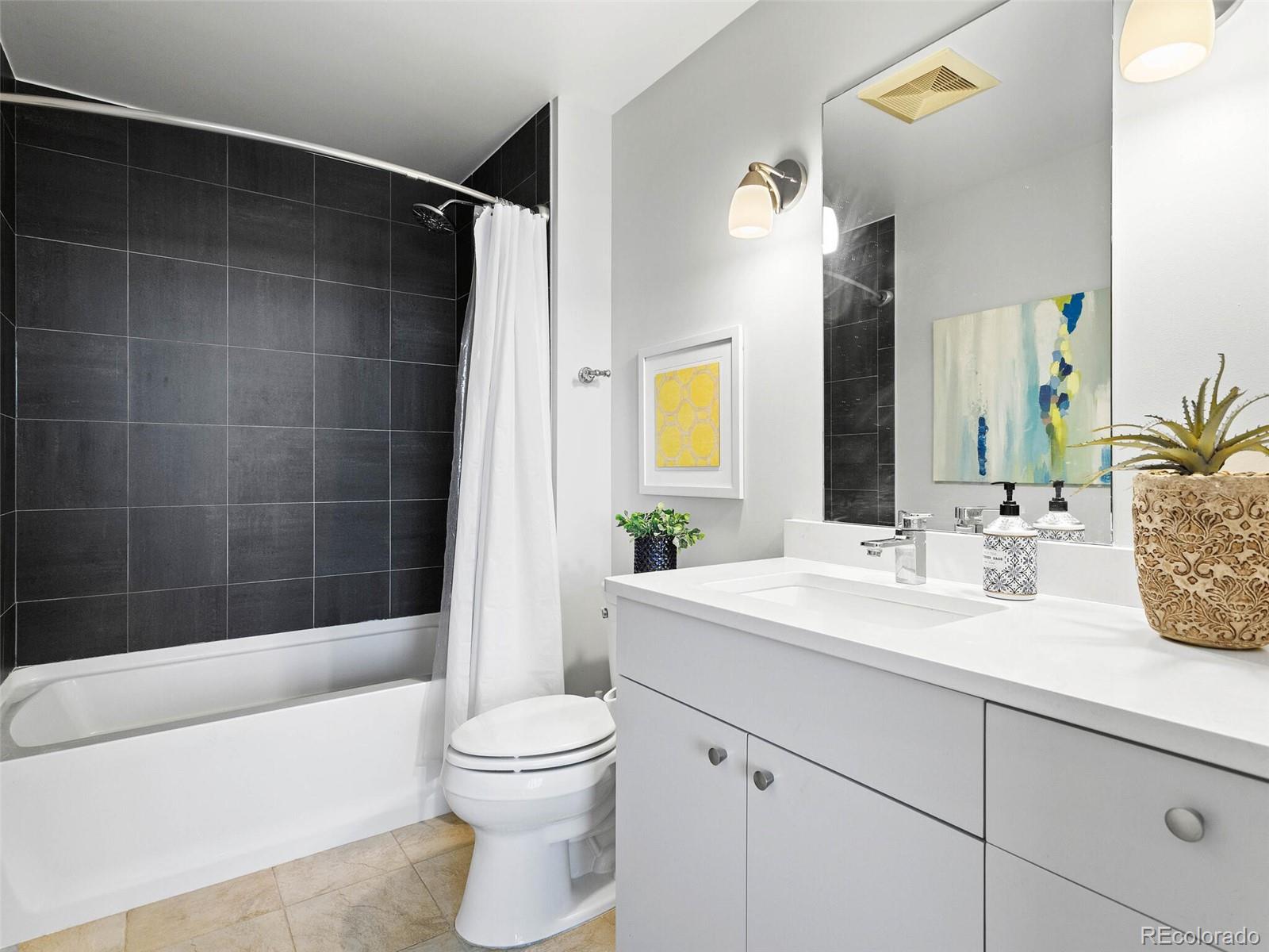 2001 Lincoln Street Unit: 2024