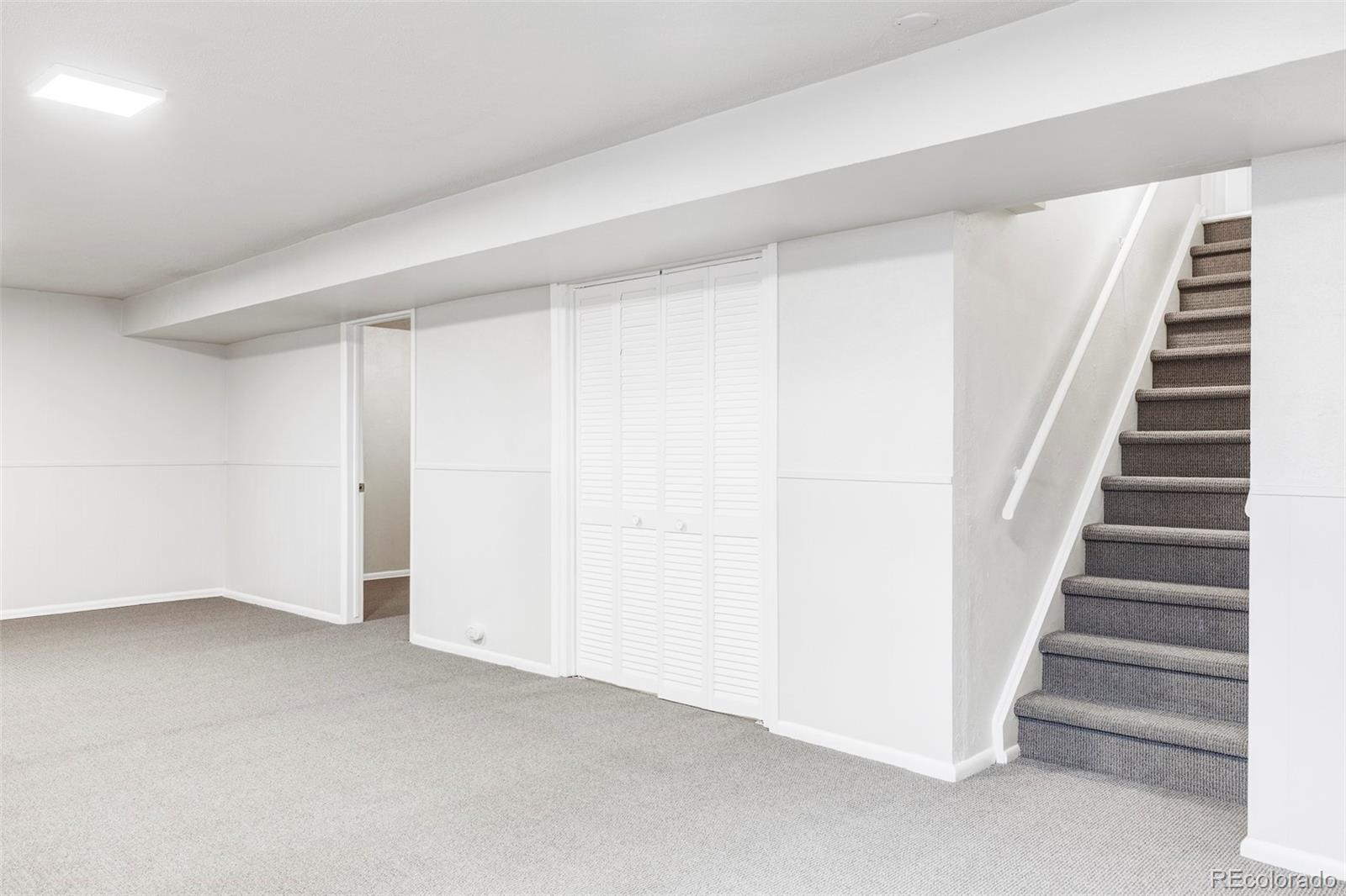 7151 W 75th Place