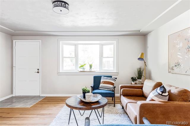 7151 W 75th Place