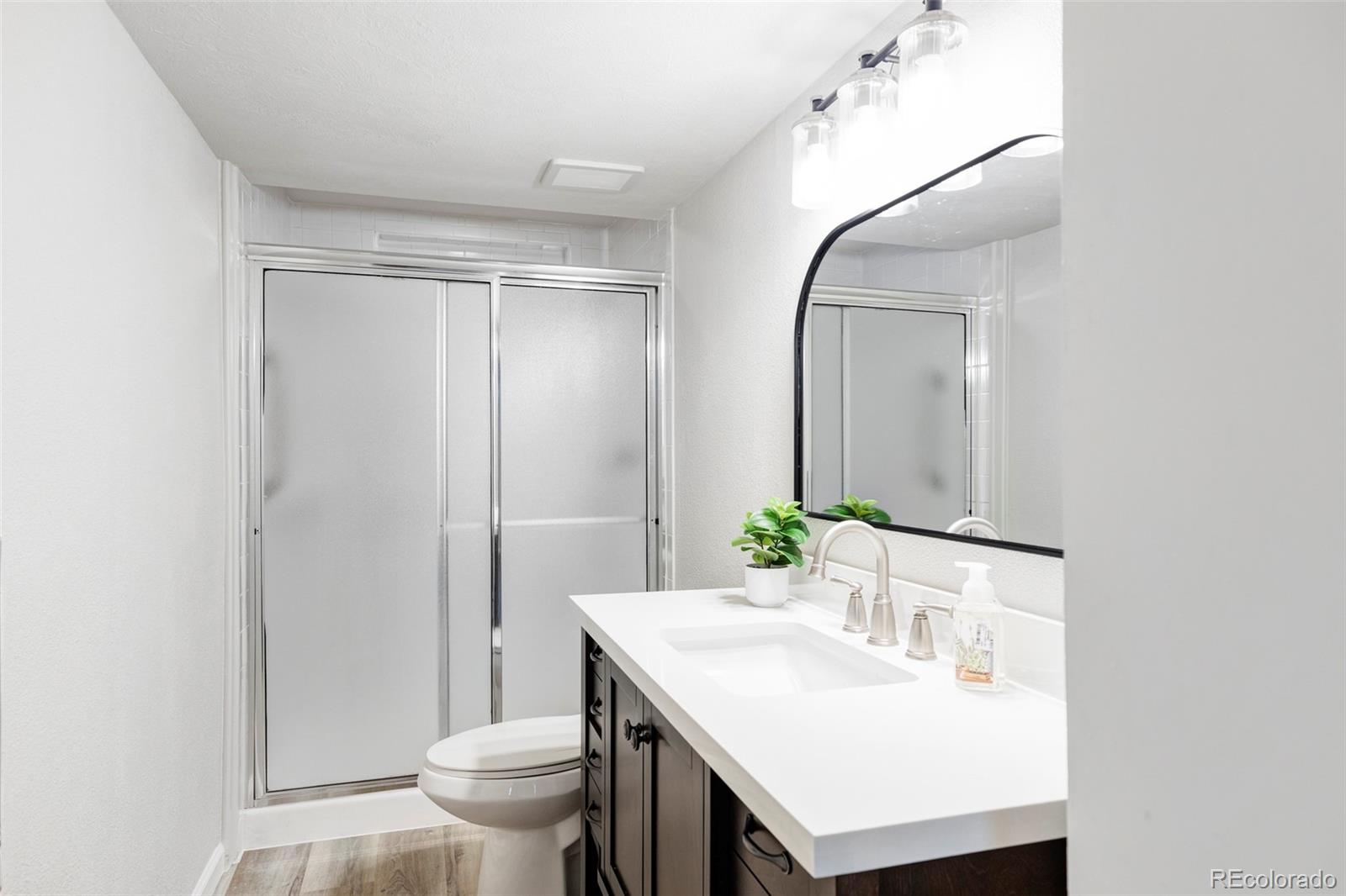 7151 W 75th Place