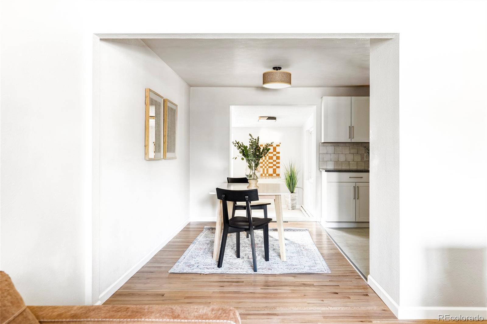 7151 W 75th Place