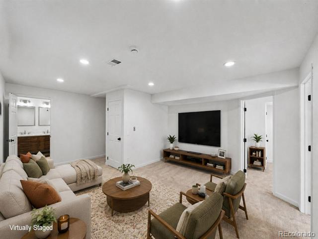 7645 Taft Court