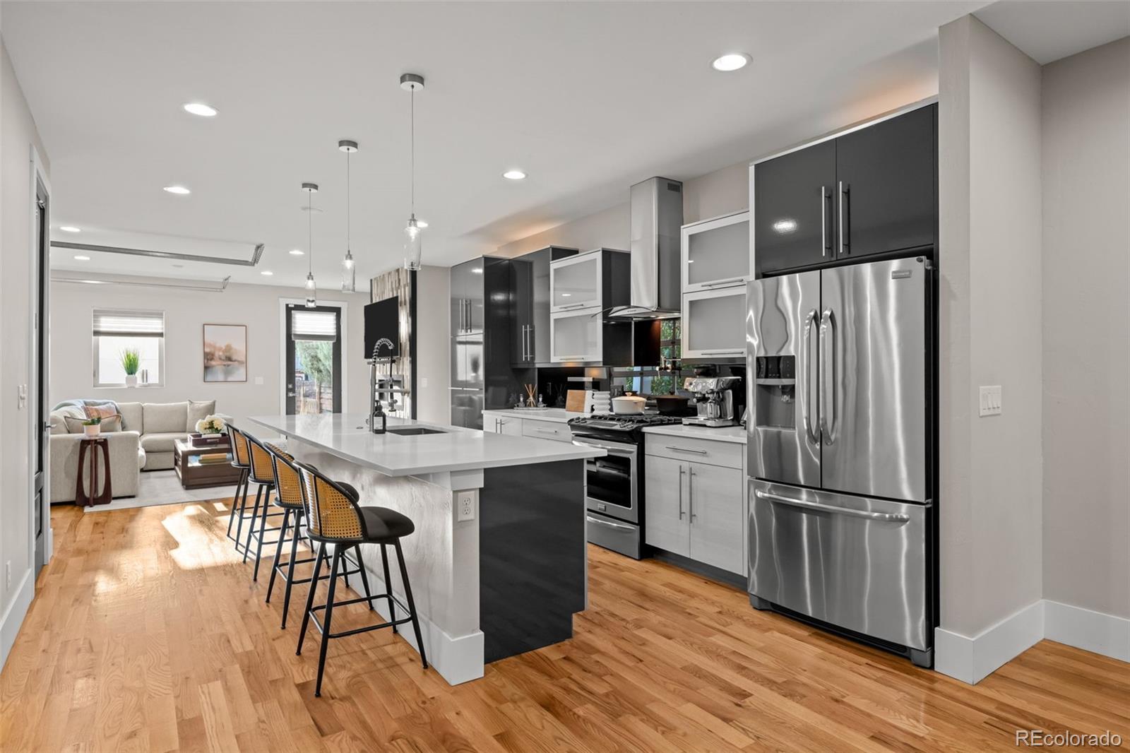 2523 N Humboldt Street