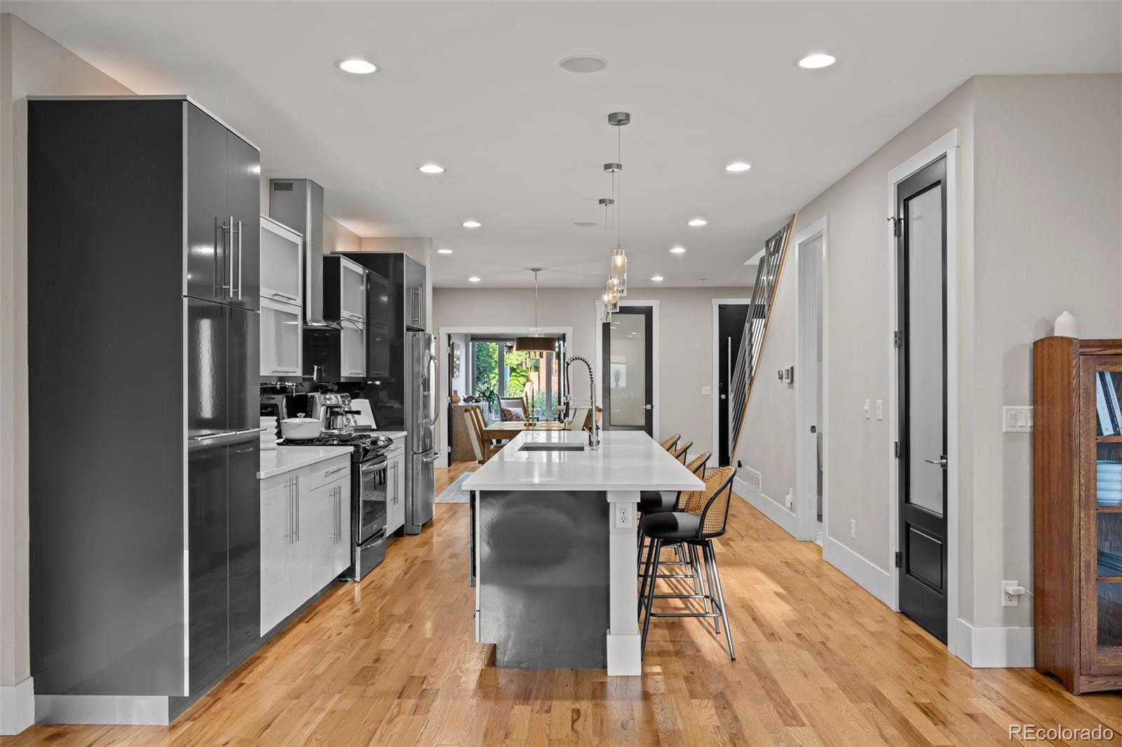 2523 N Humboldt Street