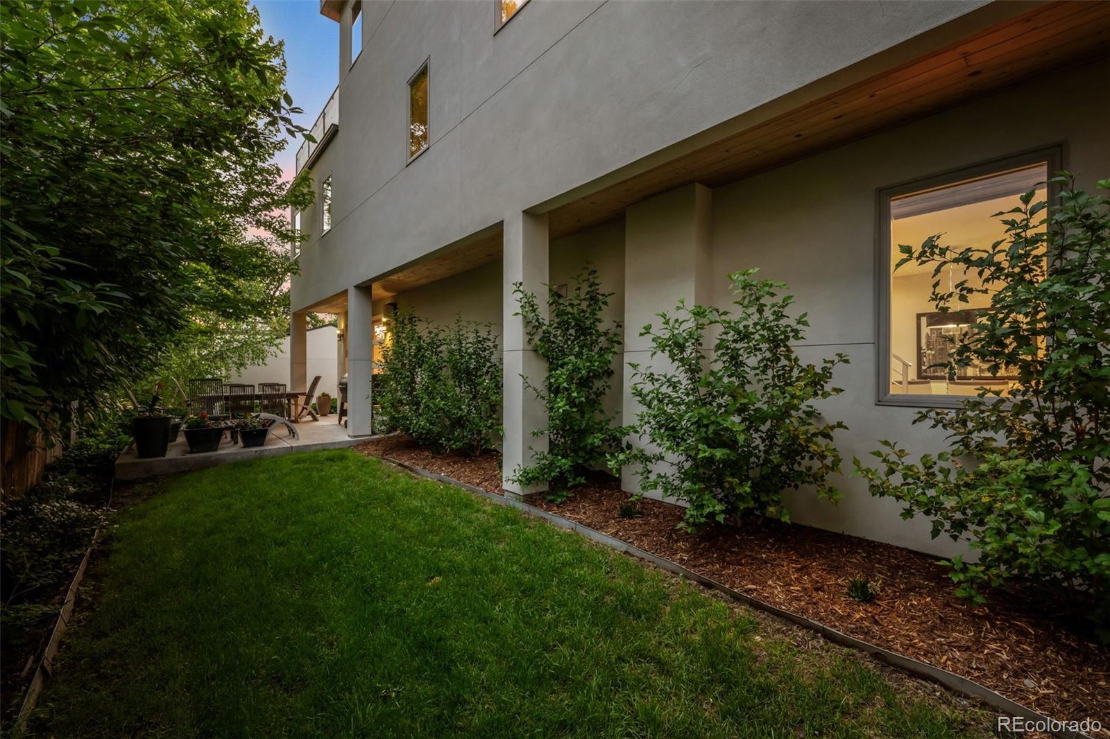 2523 N Humboldt Street