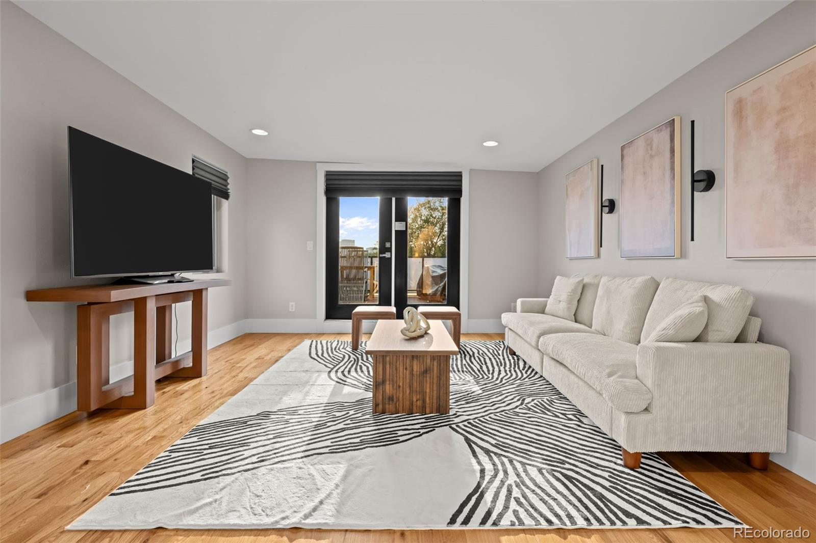 2523 N Humboldt Street